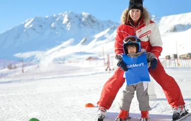 Apprendre à skier au Club Med