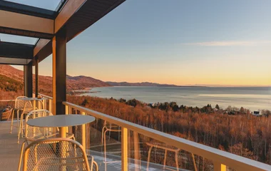 vue sur le fleube saint laurent depuis le resort de Québec Charlevoix