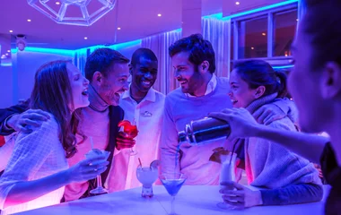 10PM - HIT THE DANCE FLOOR