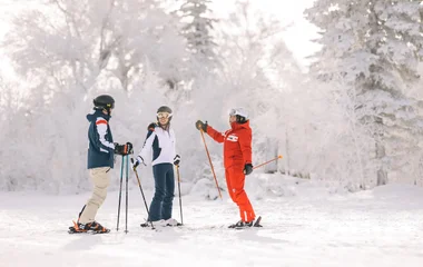 moniteur de ski en Chine avec élèves