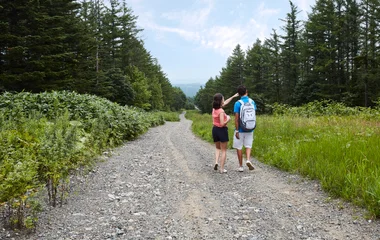 Club Med北海道Tomamu度假村山间漫步