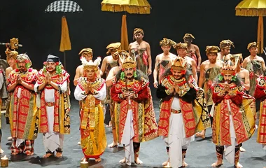 tanah lot bali spectacle danse traditionnelle balinaise