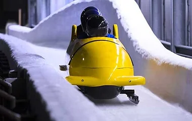 bob-sleighing