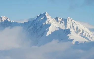 Off piste skiing