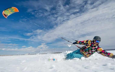 Enjoy ski kiting