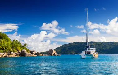 Romantic cruise on the azure waters