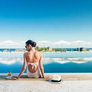 Where is hot in November?