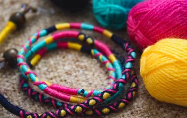 Selbstgemachte Armbänder