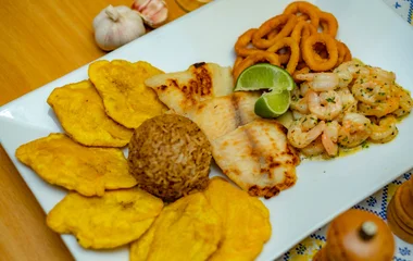 Tostones und Mangú Dominikanische Republik