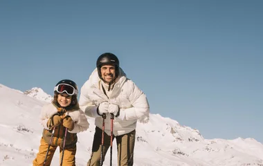 Ski pass & equipment