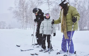 Snow sports – Skiing holiday packages