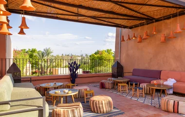 Вид на Марракеш у барі на даху