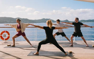 Clase de yoga en el crucero.