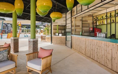 snack bar club med phuket family oasis