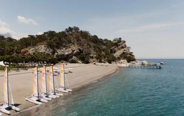 Playa cerca del resort.