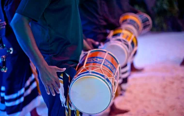 Männer am trommeln