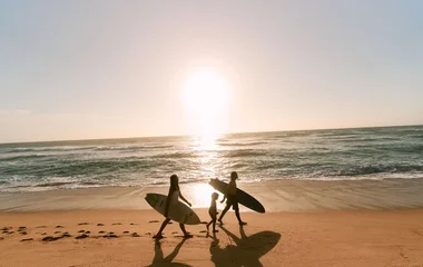 Famille sur une plage en afrique du sud