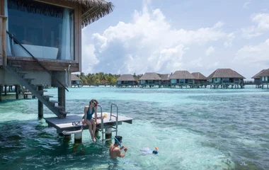 Mann und Frau am Meer