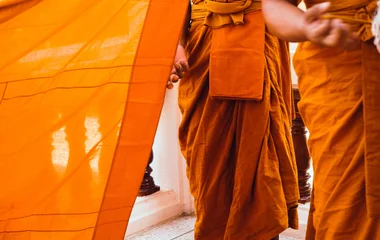 Chiang Mai : cérémonie de bénédiction par un moine