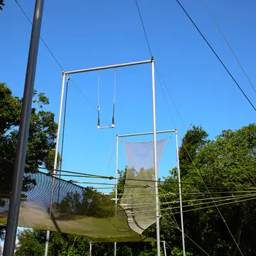 Flying trapeze & circus activities