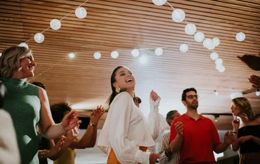 מעל 40 שנות ניסיון בארגון אירועים עסקיים