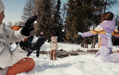 לצוד ביצי פסחא צבעוניות