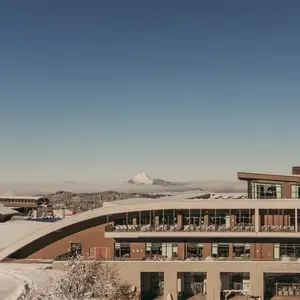 Alternative snow sports