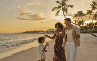 Famille sur la plage à Punta Cana