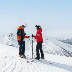 Ski de fond ou ski alpin : lequel choisir ?