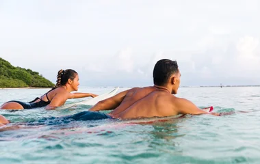 surf aux Maldives Kani