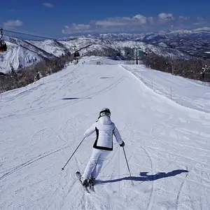 Person skiing in Kiroro