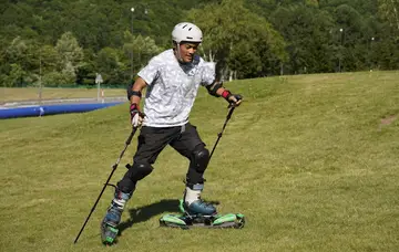 Grass skiing