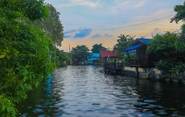 Balade en bateau sur les canaux secrets de Thonburi
